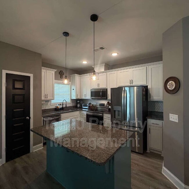 Photo - 18 Vineyard Dr