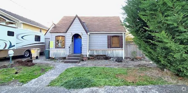 Building Photo - 402 SE Denver St Rental