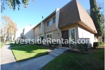 Photo - 1155 Clark St