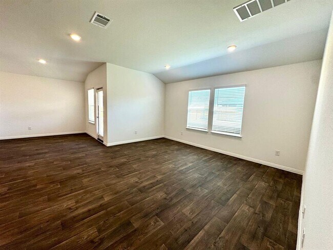 Photo - 346 Gladiola Lp