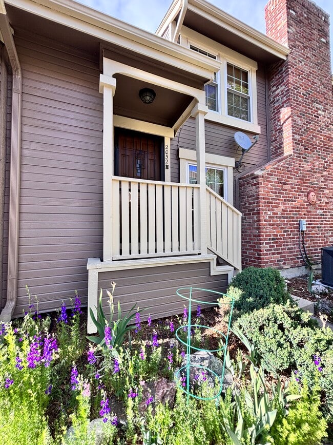 Photo - 2052 S Helena St