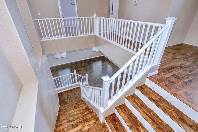 Photo - 562 N Danielson Way