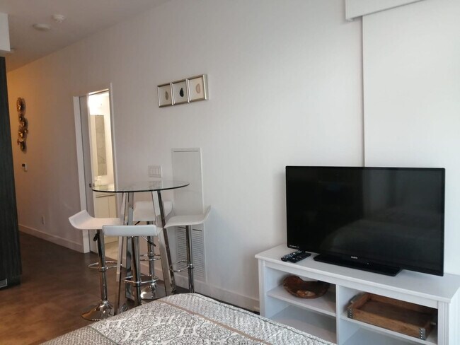 Photo - 14 York St Unit FL10-ID1347728P