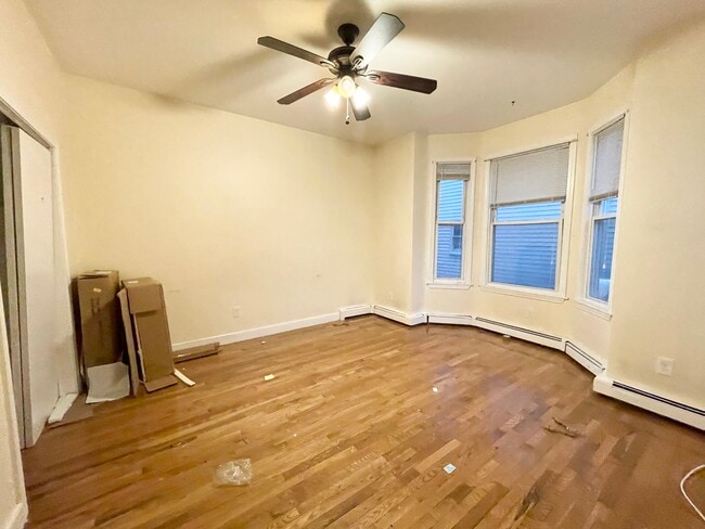 Photo - 30 Spring Garden St Unidad 1