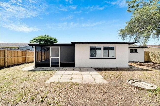 Photo - 11524 Newell Dr