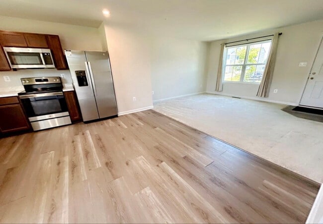 Photo - 83 Charlotte St