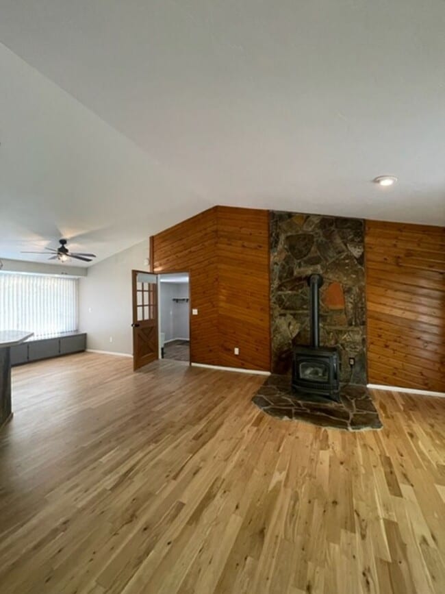 Photo - Beautiful Spacious Home