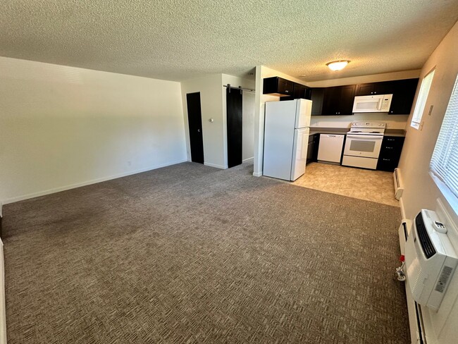 Photo - 720 Moore St Unit 03