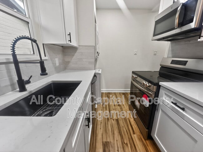 Photo - 3438 Willowrun Dr Unit 3438