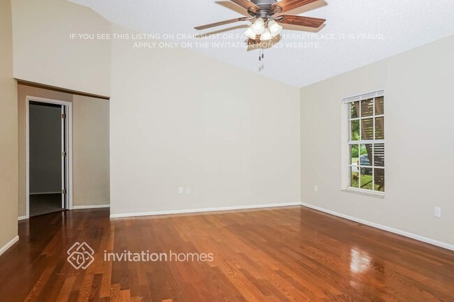 Photo - 756 Leeward Rd