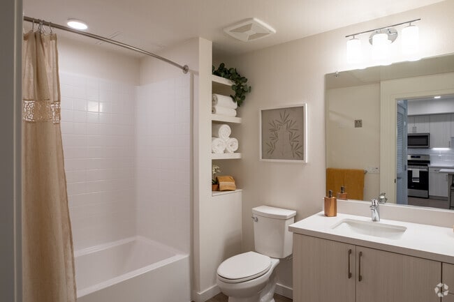 1BR, 1BA - 764SF