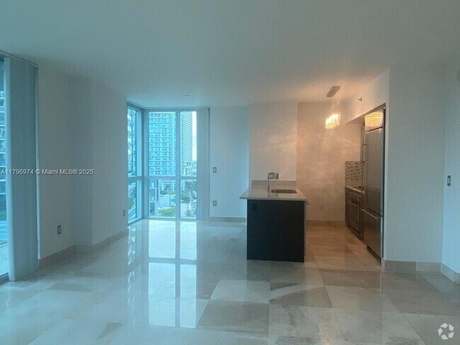 Building Photo - 55 SE 6th St Unit 1502 Rental