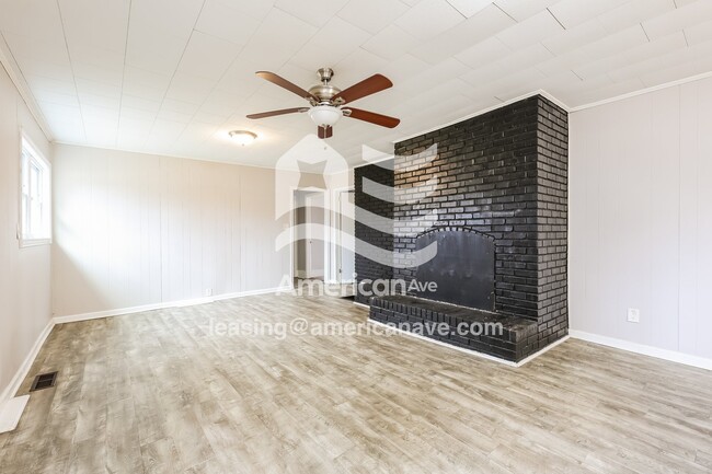 Photo - 108 Golden Grove Cir