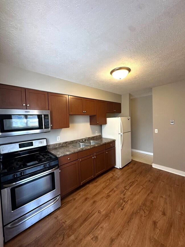 Photo - 1007 Sheryl Ln