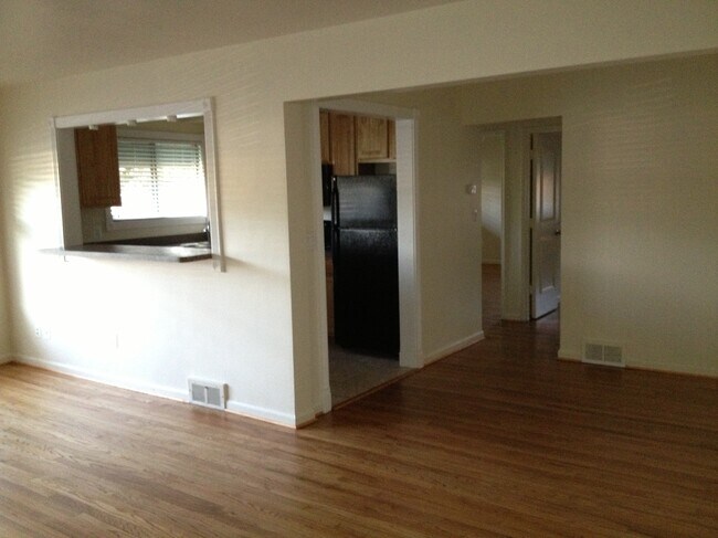 Photo - 25901 Woodward Ave Unit 101
