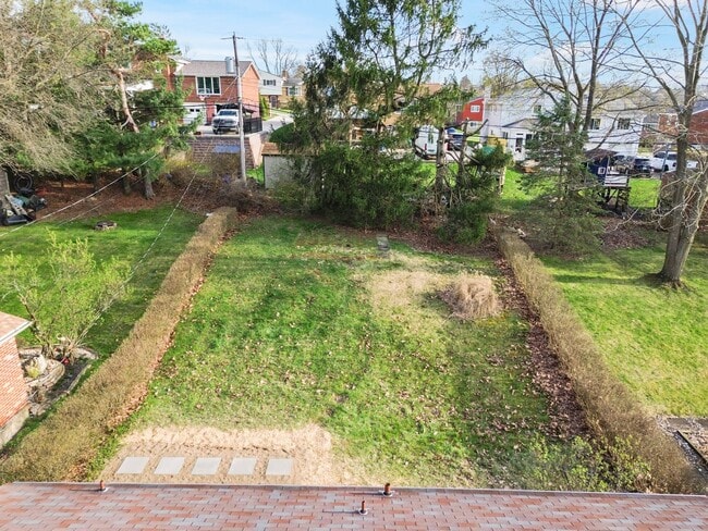 Photo - READY NOW! Fully RENOVATED 3 bedroom in SCOTT TOWNSHIP!