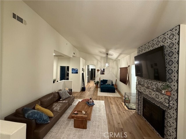 Photo - 40006 Notting Hill Rd