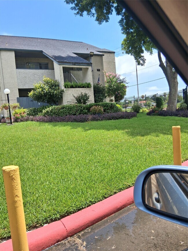 7313 Gulf Fwy Unit 315