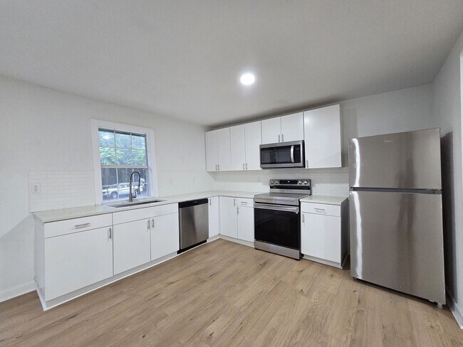 Photo - 202 Marston St Unit B