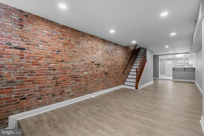 Photo - 1213 Washington Blvd