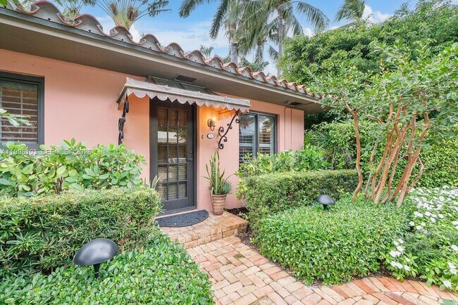 Photo - 226 Chilean Ave Unidad 1&2