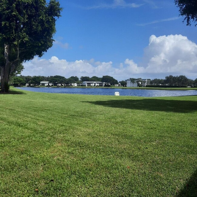 Building Photo - 15217 Lakes of Delray Blvd Unit 90
