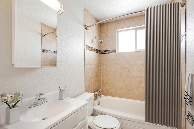 Photo - Congress Park Terrace