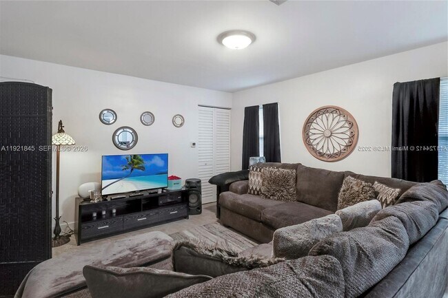 Photo - 219 NW 7th Ct Unidad 2