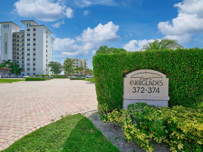 Photo - 374 Golfview Rd Unit 106