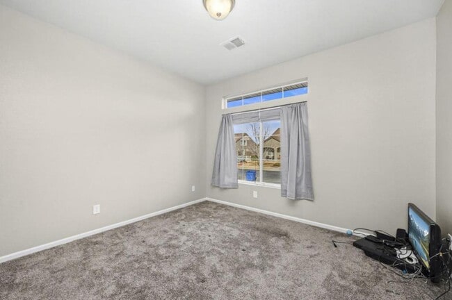 Photo - 4854 Saddlewood Circle