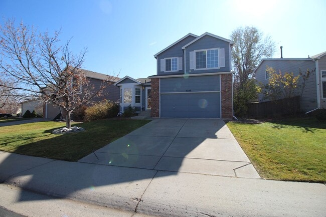Building Photo - 2-story home with finished basement! 2-car garage!