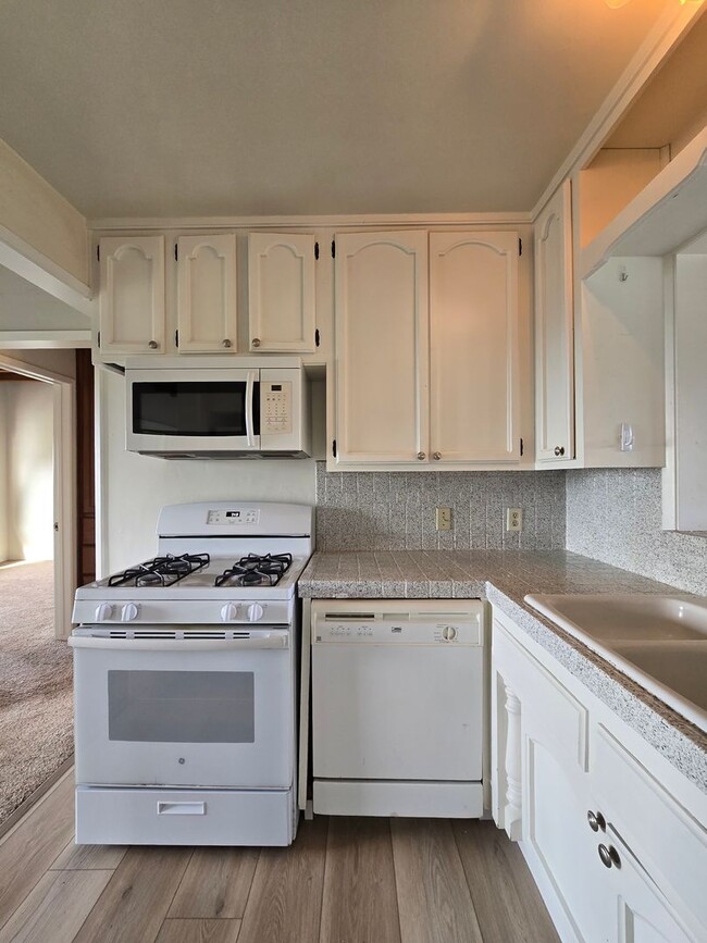 Photo - 3-Bedroom Home with Indoor Laundry and Ocean View