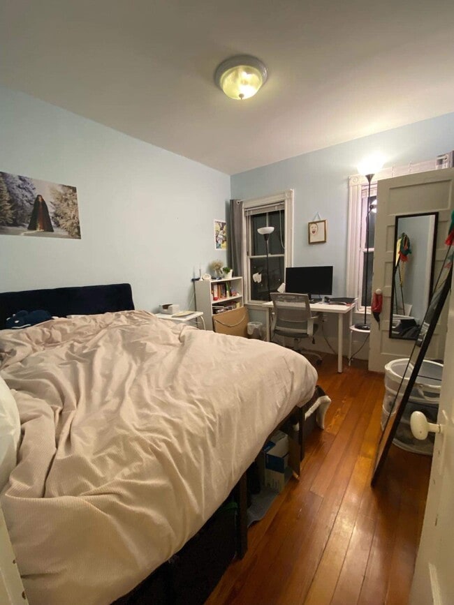 Photo - 37 Elm St Unit 1