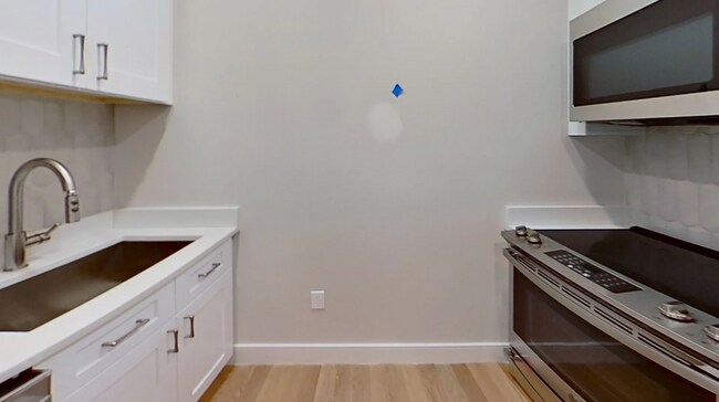 Photo - 104 Warren St
