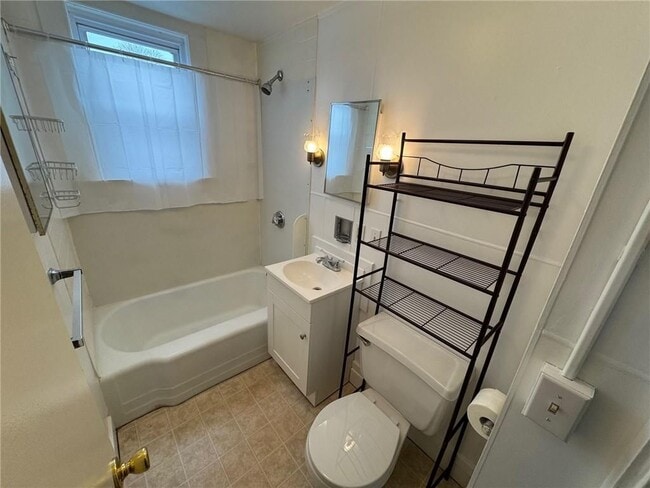 Photo - 115 Sweet Ave