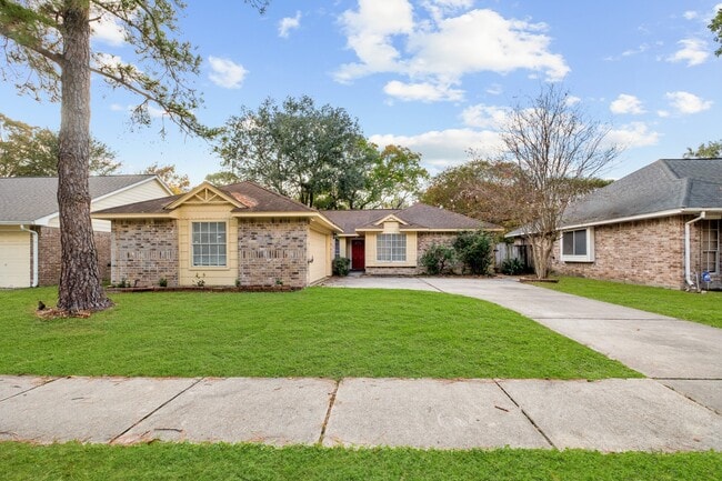 Building Photo - 10823 Fairstone Dr