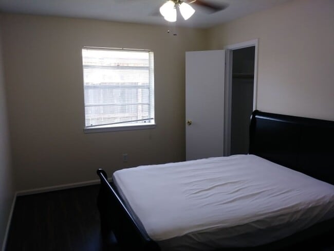 Photo - 2402 Union Mill Rd