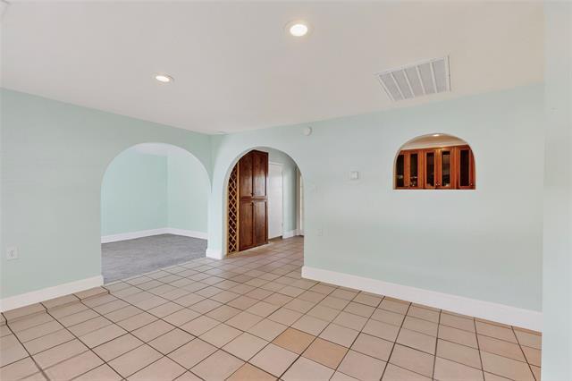 Photo - 409 Dewitt St