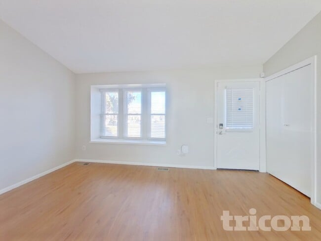 Photo - 4290 S Halifax Way