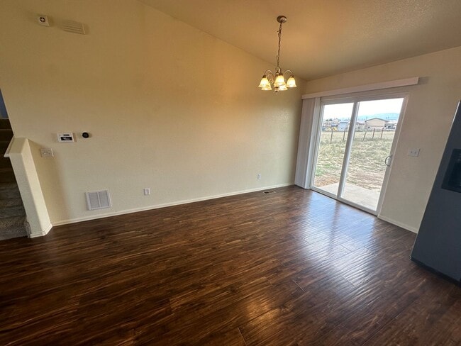 Photo - Beautiful 4-bedroom 3-bathroom Home on 5 Acres with Mountain Views!!!
