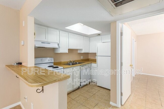 Photo - 700 W University Dr Unidad #114