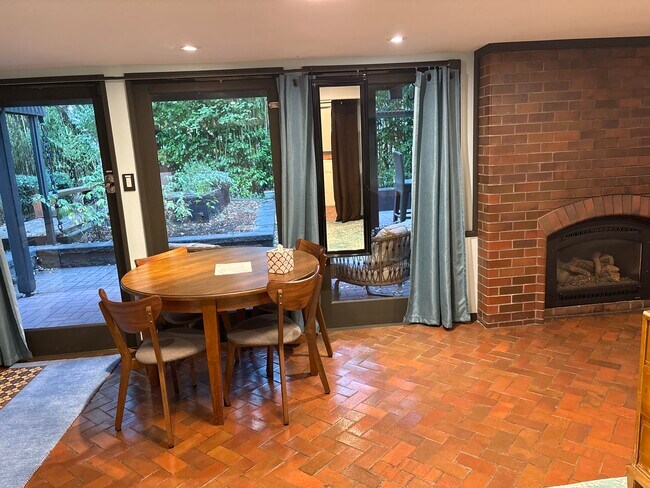 Photo - 4312 37th Ave NE