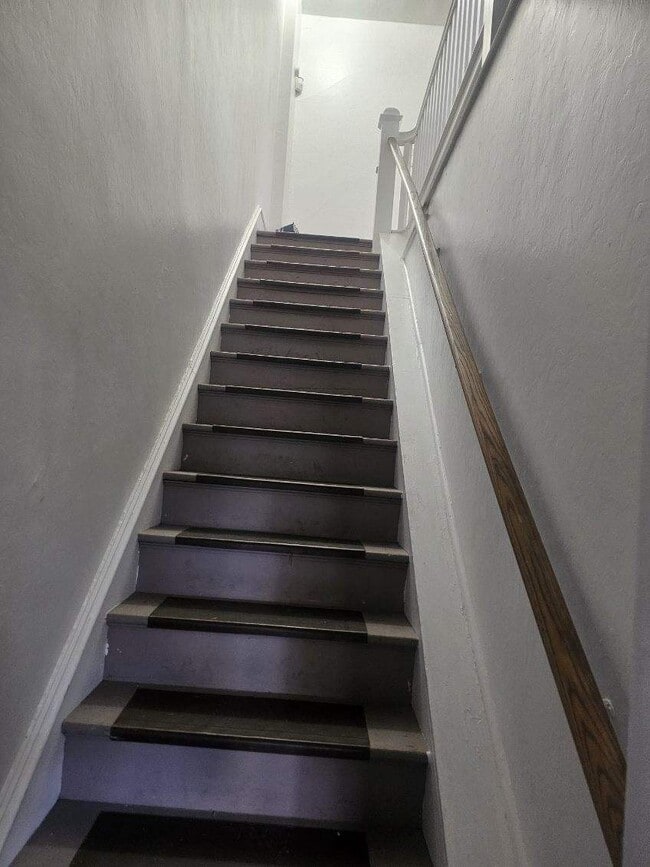 Photo - 10 S 19th St