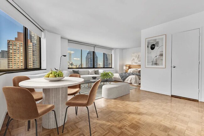Building Photo - 245 E 44th St Rental