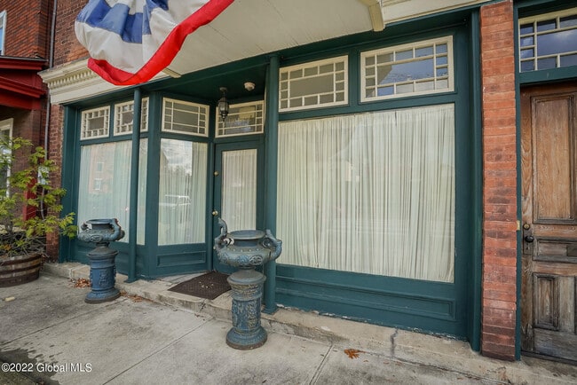 Photo - 140 Broad St Unidad 2nd Floor Apt