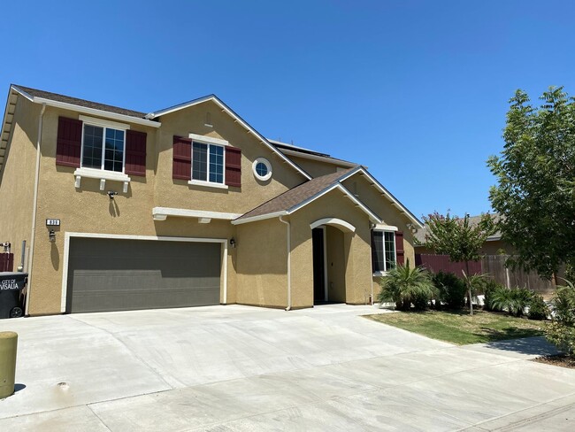Photo - Beautiful home in desirable neighborhood for rent in Visalia CA