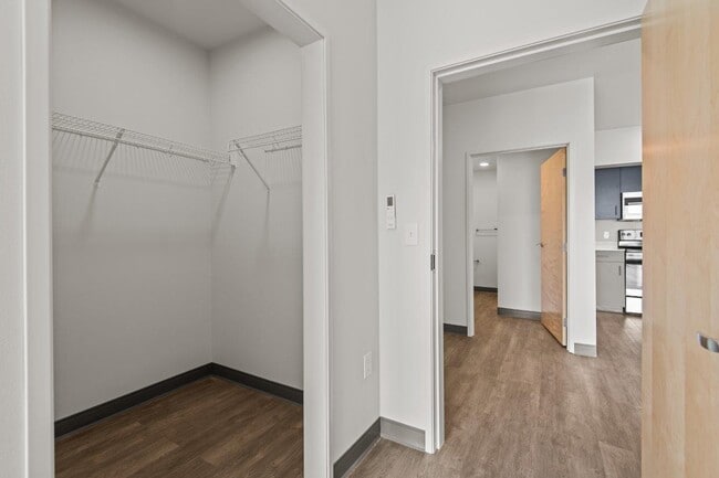 Ironside Apartments