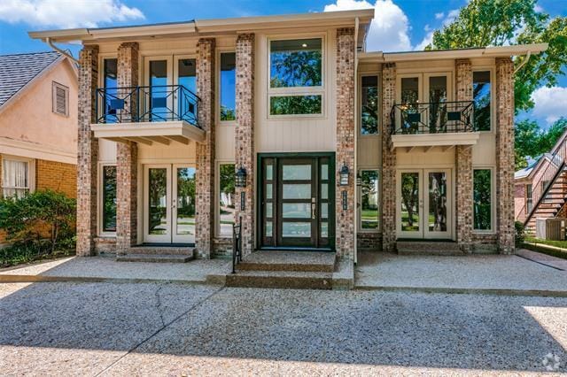 Building Photo - 3657 McFarlin Blvd Rental