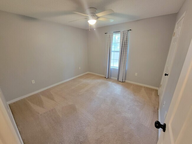 Photo - 9780 Parker Lake Cir