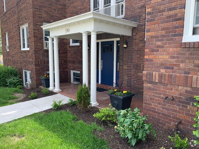 Building Photo - 1 Bedroom Near Downtown Unit 1741 K St-C4 Rental